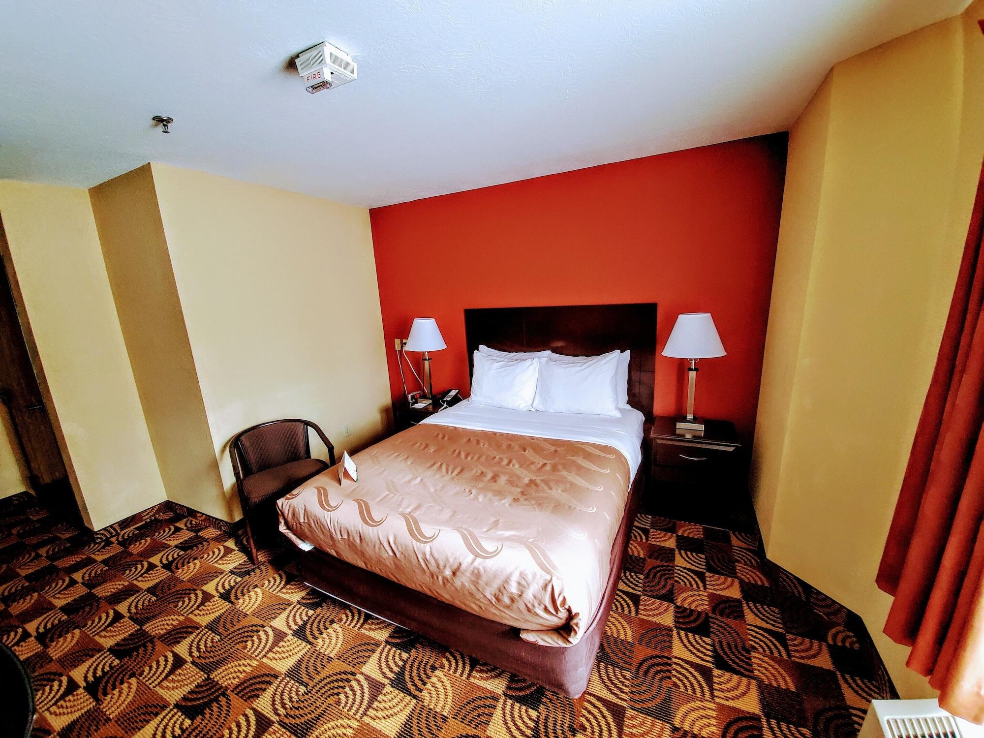 Quality Inn Brunswick Cleveland South Εξωτερικό φωτογραφία