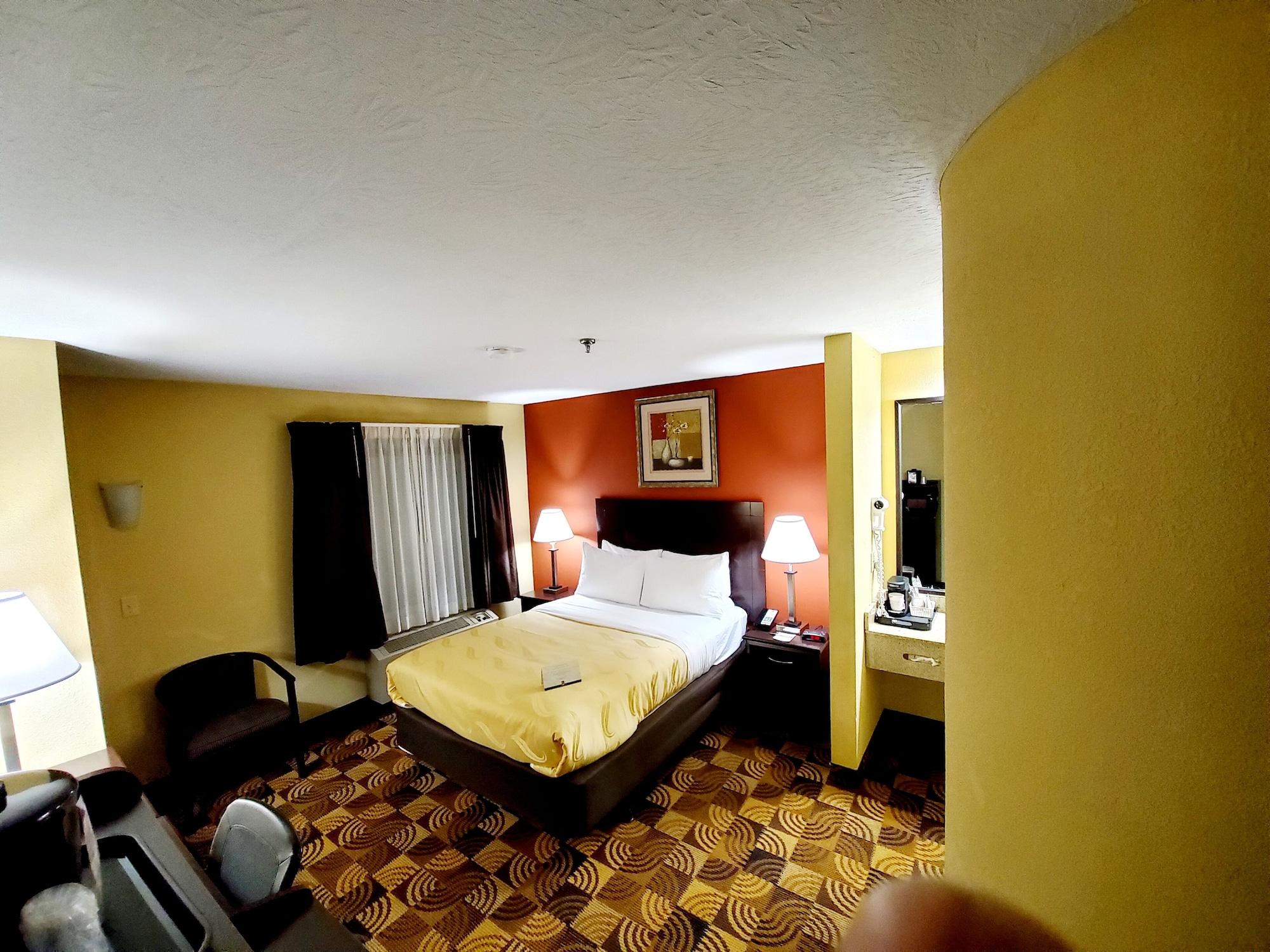 Quality Inn Brunswick Cleveland South Εξωτερικό φωτογραφία