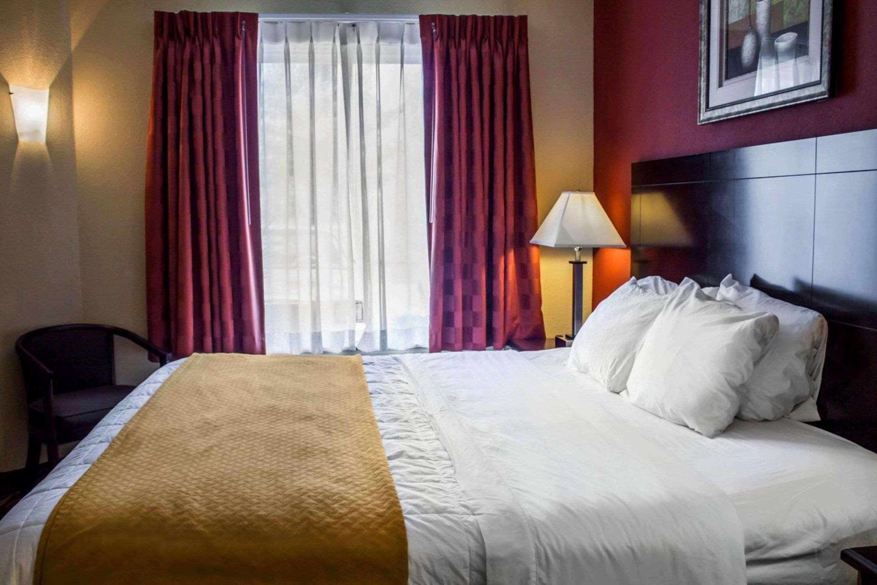 Quality Inn Brunswick Cleveland South Εξωτερικό φωτογραφία