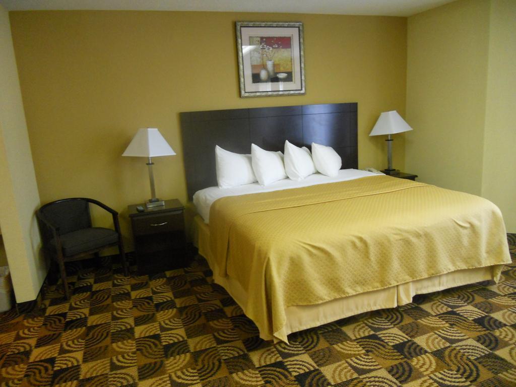 Quality Inn Brunswick Cleveland South Εξωτερικό φωτογραφία