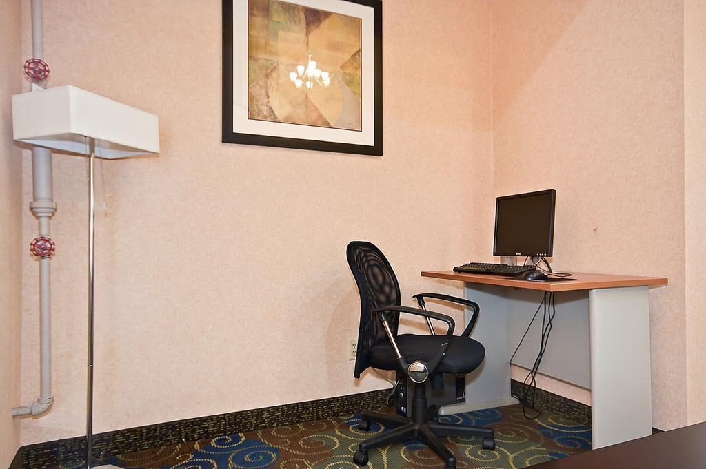 Quality Inn Brunswick Cleveland South Εξωτερικό φωτογραφία