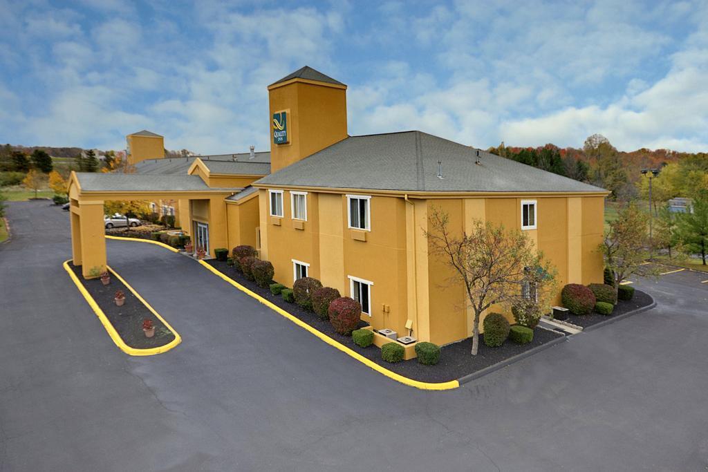 Quality Inn Brunswick Cleveland South Εξωτερικό φωτογραφία