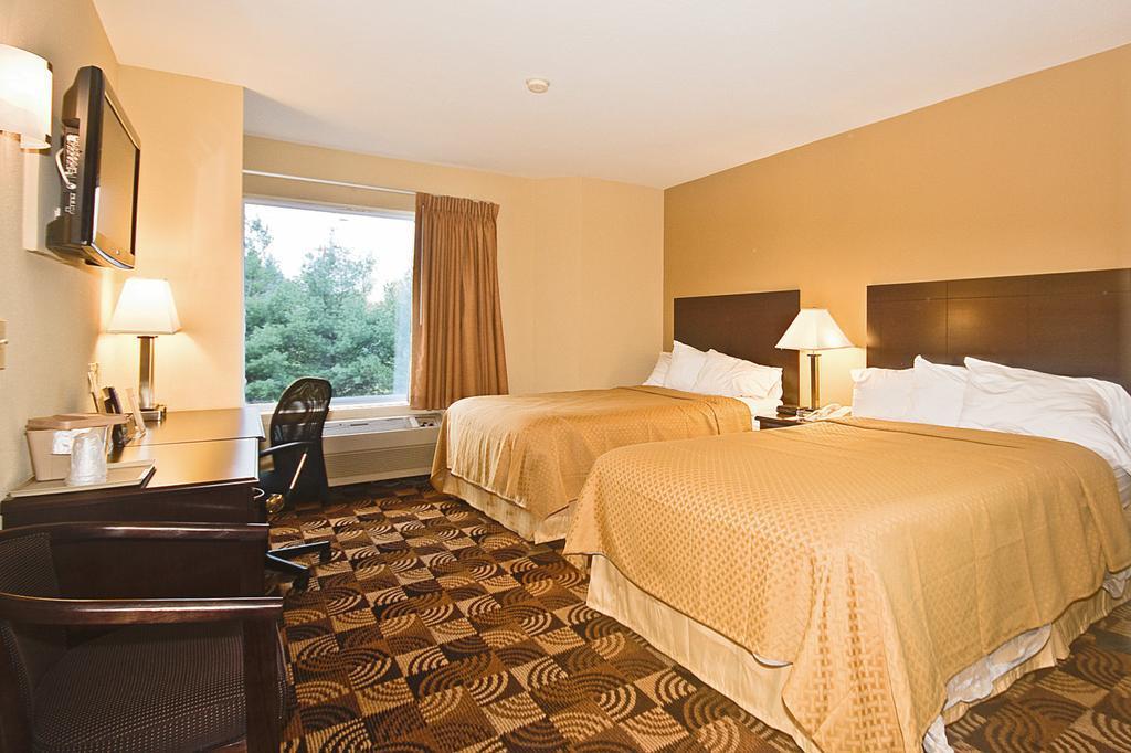 Quality Inn Brunswick Cleveland South Εξωτερικό φωτογραφία