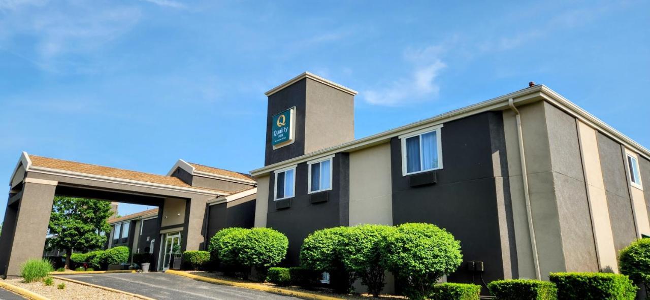 Quality Inn Brunswick Cleveland South Εξωτερικό φωτογραφία