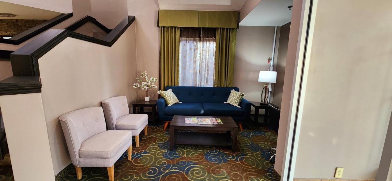 Quality Inn Brunswick Cleveland South Εξωτερικό φωτογραφία