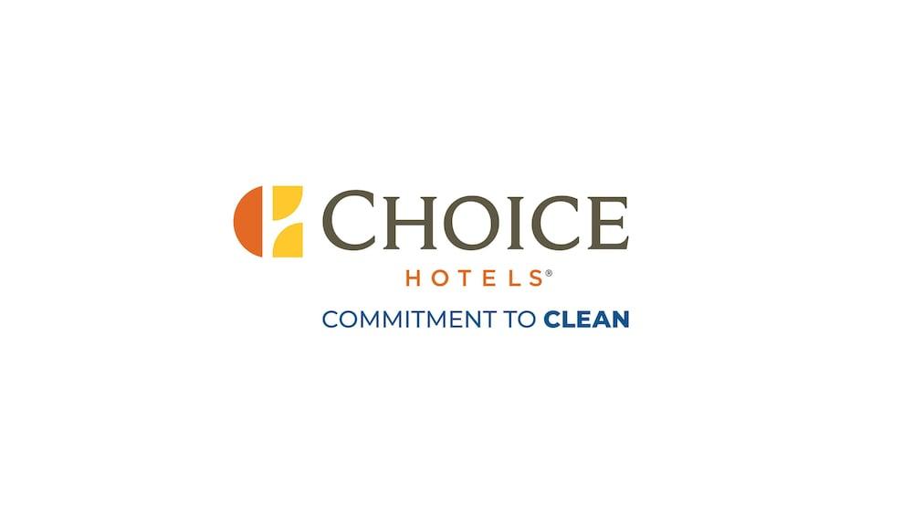 Quality Inn Brunswick Cleveland South Εξωτερικό φωτογραφία