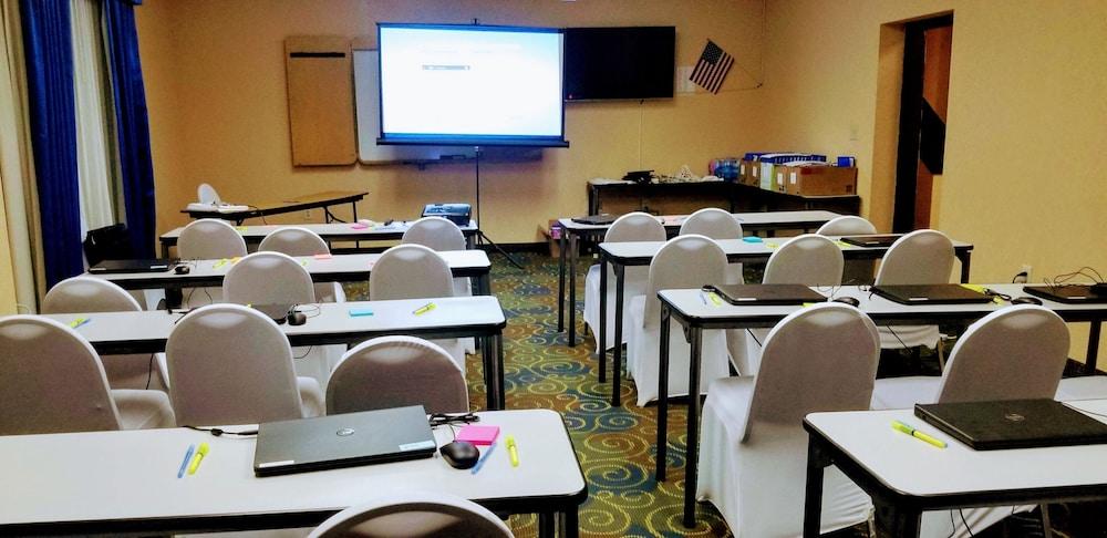 Quality Inn Brunswick Cleveland South Εξωτερικό φωτογραφία