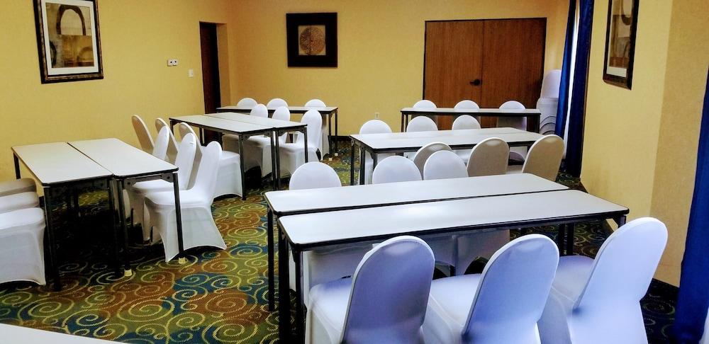 Quality Inn Brunswick Cleveland South Εξωτερικό φωτογραφία