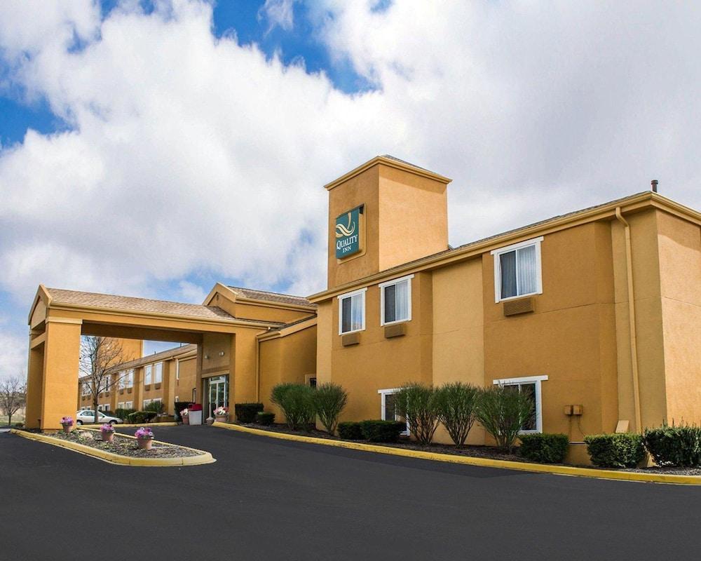 Quality Inn Brunswick Cleveland South Εξωτερικό φωτογραφία