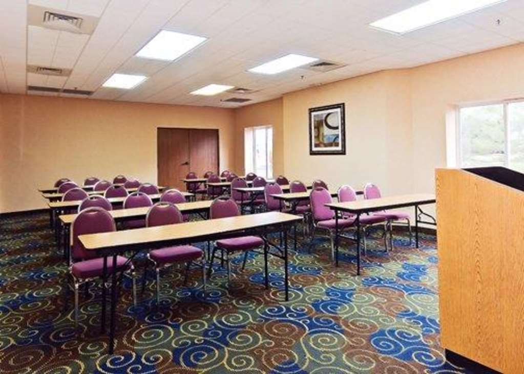 Quality Inn Brunswick Cleveland South Ανέσεις φωτογραφία