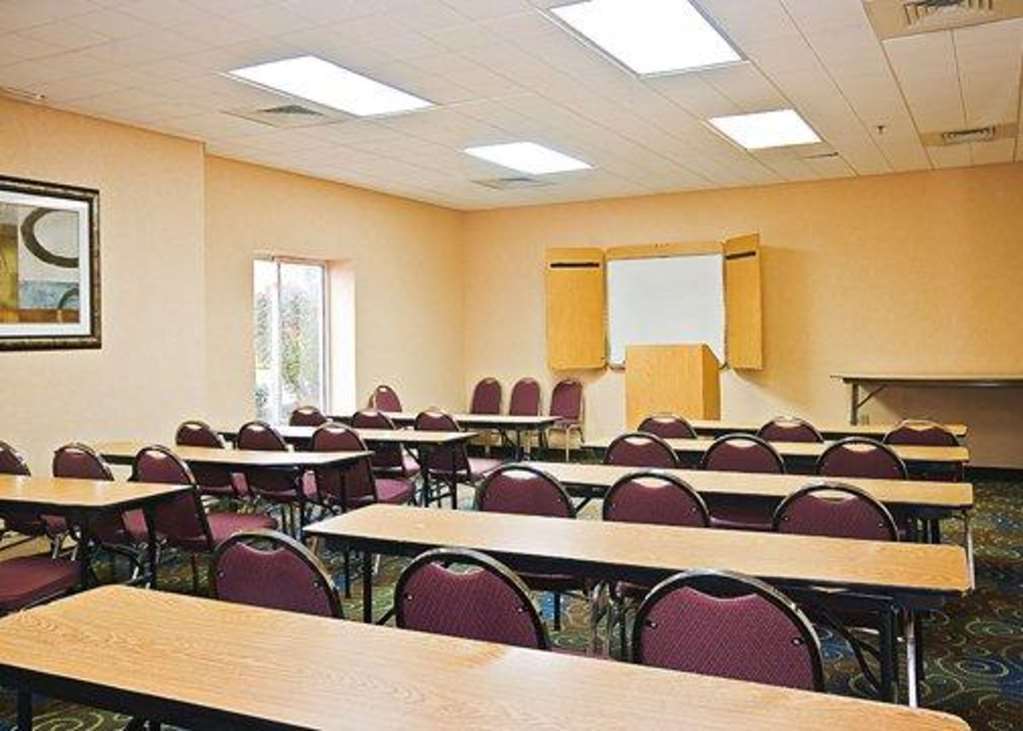Quality Inn Brunswick Cleveland South Ανέσεις φωτογραφία